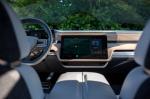 Rivian R1S 2018 года